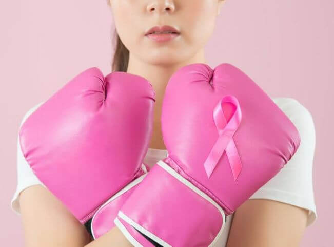 Healthday News: Hypnosis eases pain of breast cancer surgery